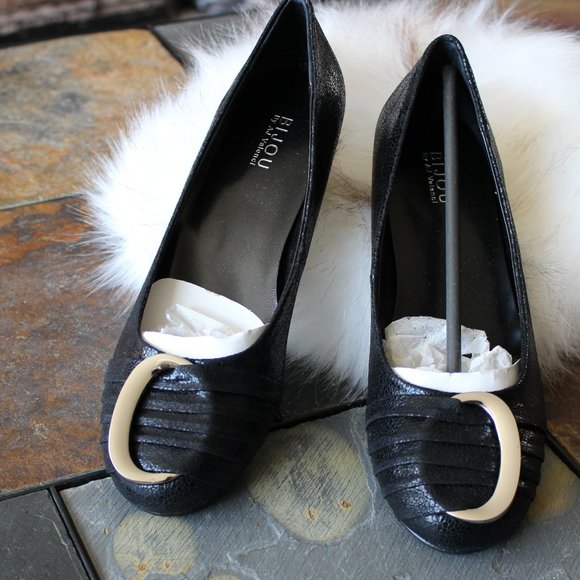 NWT - BIJOU, Black kitten heels, size 6 - Picture 2 of 5